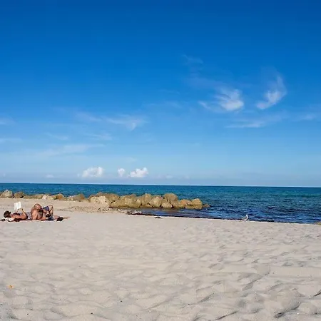 Steps To The Beach! Miami Beach Exterior photo